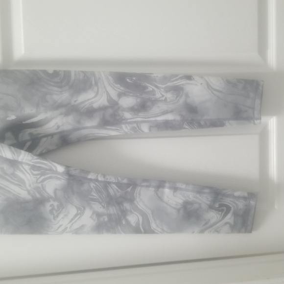 nwt INC High Rise Compression Leggings (S) NWT - Picture 2 of 7